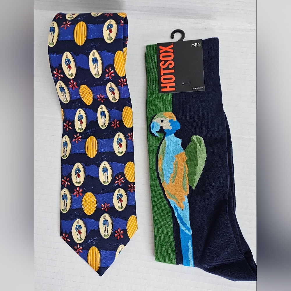 V&A Museum Necktie England Soldiers & Sock Bundle Vintage Rare England
